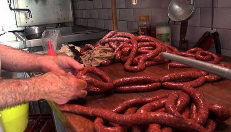 حجز 25 كلغ من مادة تحنيط الجثث موجهة لطلي اللحم المفروم في سيدي بلعباس