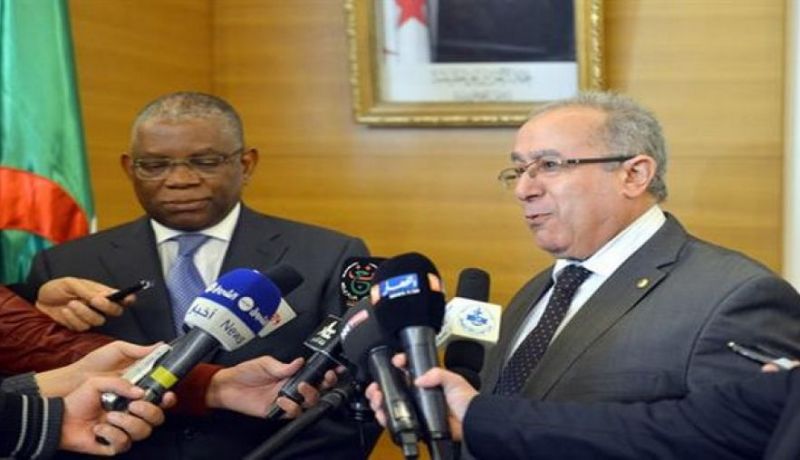 أنغولا تدعو لتسوية المسألة الصحراوية