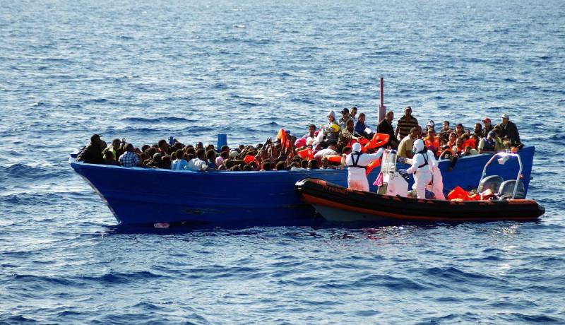 خفر السواحل الإيطالي ينقذ 2000 مهاجر قبالة السواحل الليبية