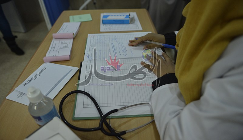 زيادات تصل إلى 18 ألف دينار صافية للأطباء الأخصائيين