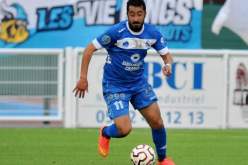 فارس حاشي رسميا في وفاق سطيف لمدة عامين