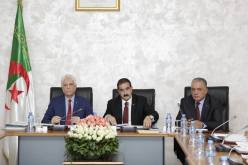 الطيب لوح يعرض قانون تنظيم السجون واختصاصات مجلس الدولة أمام مجلس الأمة