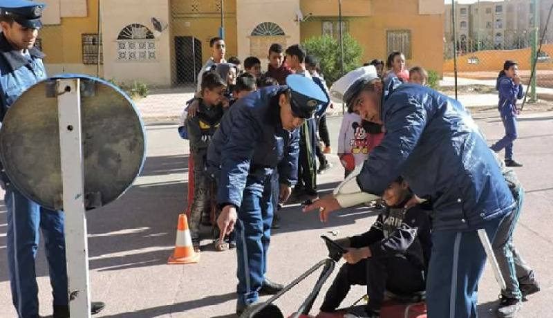 بالصور..شرطة الأغواط تحسّس من خطر حوادث المرور