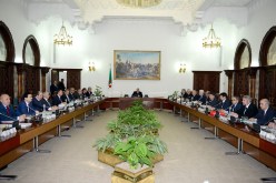 تجميد وإلغاء القروض حسب التوازنات والأراضي الفلاحية خط أحمر