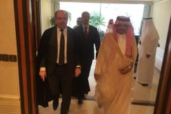 بالصور ..وزير الحج السعودي يستقبل محمد عيسى