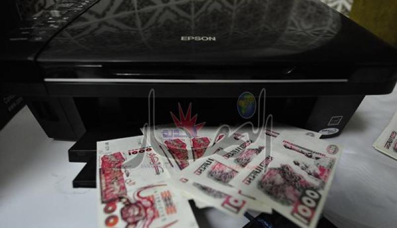 توقيف شخصين بتهمة تزوير العملة الوطنية في غليزان