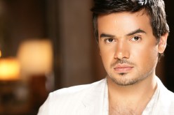 سامو زين يبكي بحرقة على المباشر: والدي قتل عمدا في سوريا