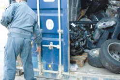 حجز بتبسة 40  محركا و 40 علبة سرعة خاصة بالمركبات