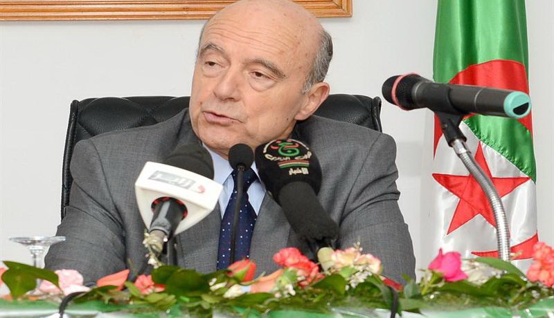 أنا في الجزائر للحديث عن المستقبل وليس عن الماضي