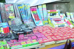 الجمارك تتابع تاجر من العلمة استورد مفرقعات بقيمة 4.5 مليار سنتيم