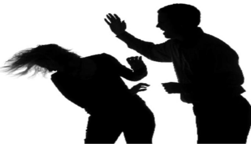 مهووس بزوجات السفراء والمسؤولين أمام العدالة بتهمة التحرش الجنسي للمرة 20!
