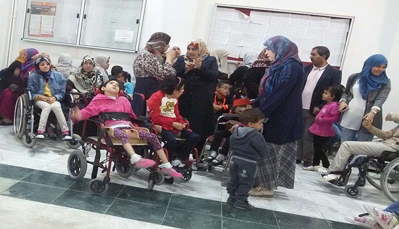 265 معوّق حركيا يحتجون أمام مقر ولاية باتنة
