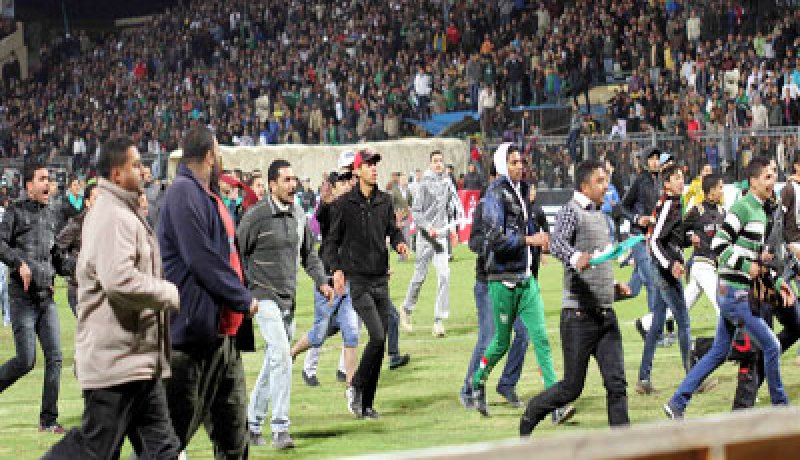 الحكم بالإعدام لـ 11 متهما في أحداث ملعب بور سعيد في مصر