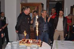 بالصور.. لاعبو سوسطارة يفاجئون حداد بعيد ميلاده !