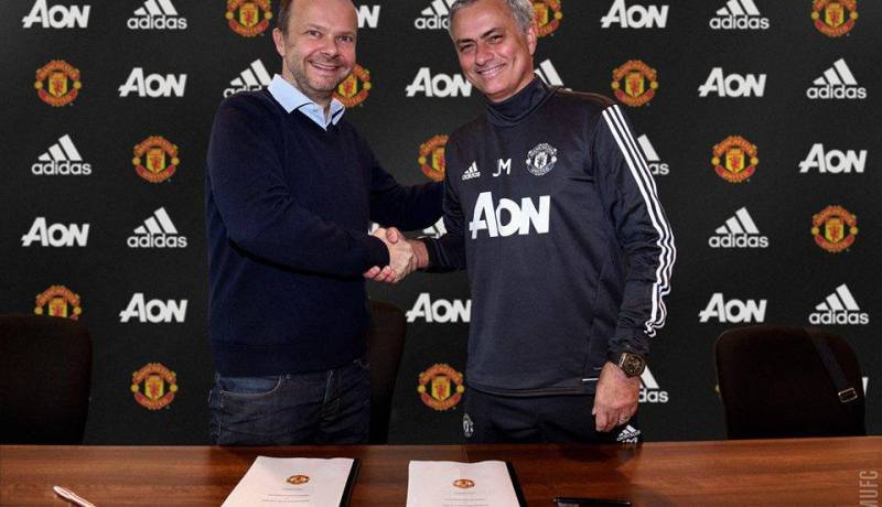 مانشستر يونايتد يُمدد عقد مُدربه “مورينيو” إلى غاية 2020