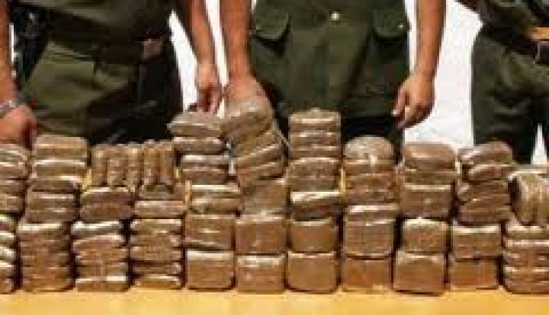 جمارك مغنية تحجز 3 قناطير من الكيف المعالج بالحدود مع المغرب