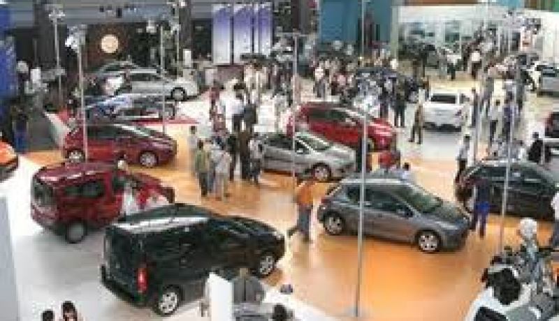 وكالاء: السيارات التي تسير بالبنزين لاتزال تطغى على الطلبات