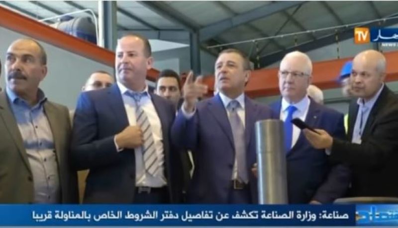 بالفيديو.. بوشوارب يكشف عن تفاصيل دفتر الشروط الخاص بالمناولة قريبا