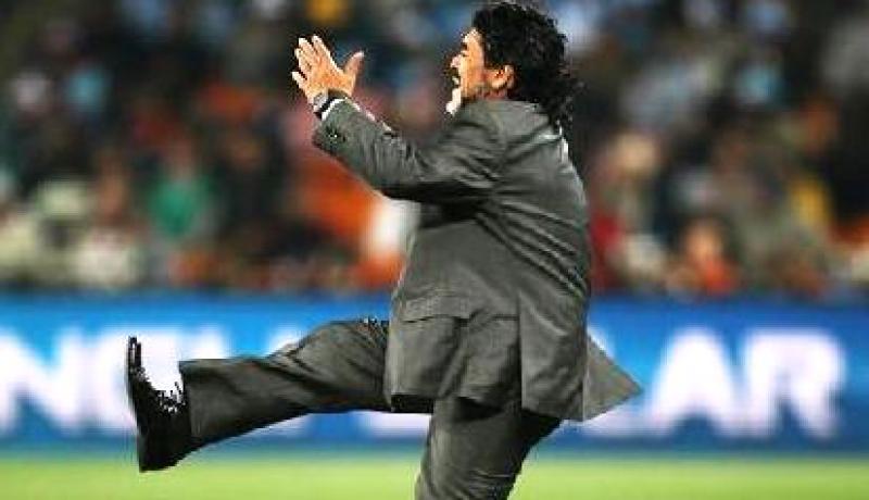 مونديال 2010: مارادونا اسكت منتقديه واستحق المديح