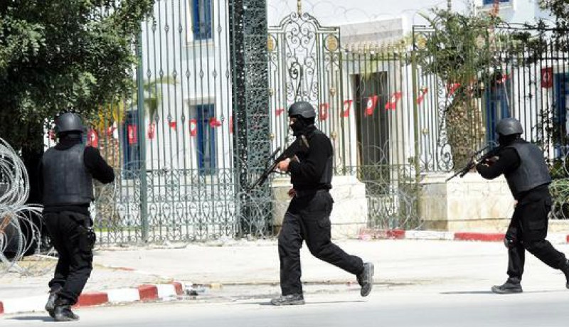 الداخلية التونسية تعلن اعتقال 26 شخصا خلال أكثر من 250 عملية دهم في أنحاء البلاد