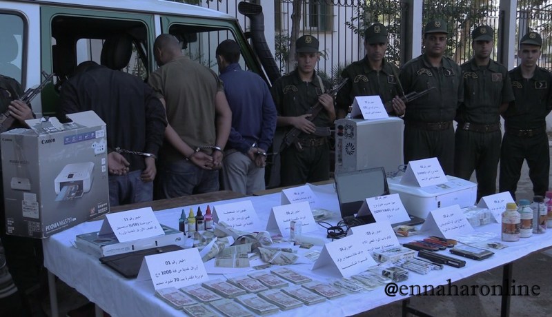 الإطاحة بشبكة تزوير نصبت على شركات مواد البناء