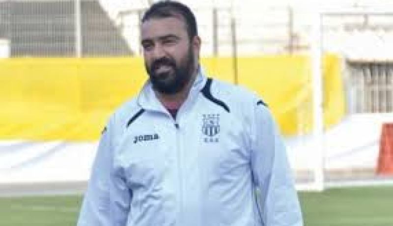 المدرب مضوي يؤكد مفاوضاته مع الزمالك المصري