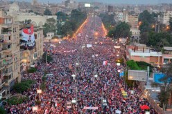 استمرار الثورة على حكم الإخوان واستقالة 4 وزراء من الحكومة المصرية