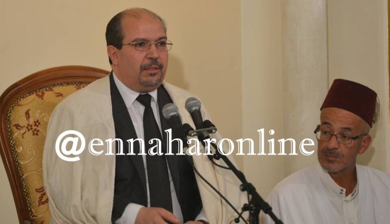 محمد عيسى: الجزائر تستحق أن يسجد لها الجبابرة