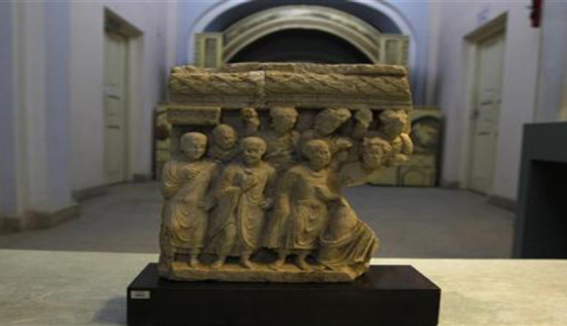 ألمانيا تعيد تمثالا يعود لالفي عام الى أفغانستان