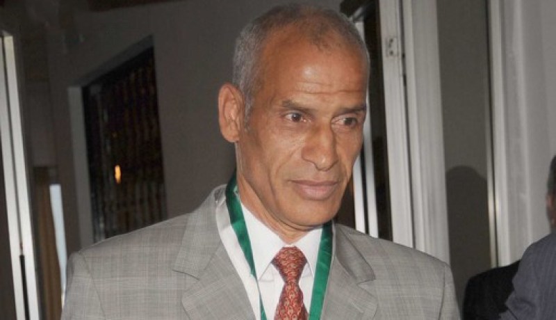 محمود ڤندوز: نجاح زطشي مرتبط بإبعاد الانتهازيين والشحّامين