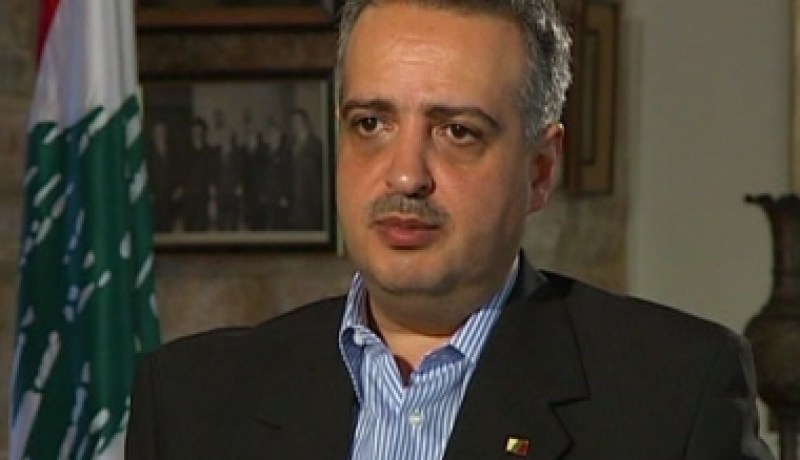 الحزب الديمقراطي اللبناني يدعو كل القوى السياسية في البلاد إلى النأي عن الأوضاع في سوريا