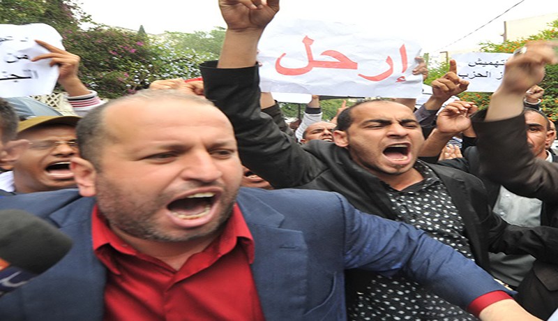 أفلان فرندة يساند بلخادم ضد سعيداني