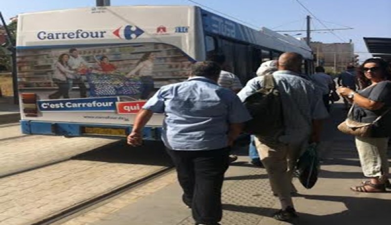 شركة ترامواي تعوض العربات بحافلات إيتوزا وتعرض الجزائريين للموت
