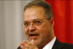 وزير الخارجية اليمني يحيي دعم الجزائر