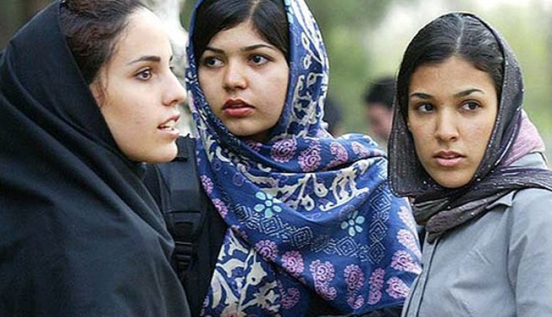 ايران تجند 7 آلاف مخبر في الشوراع لمراقبة الإلتزام بالحجاب