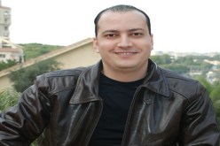 علاوة يقصف وزيرة الثقافة في أغنية