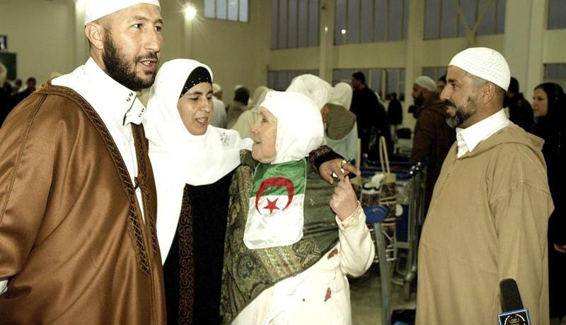 البعثة تخلت عنا…فأهِنا وتهنا.. والمهم أن يتقبل الله منا