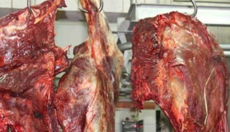 حجز قرابة قنطارين من اللحوم الفاسدة في البيض
