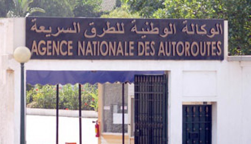 جحيم أمام مستخدمي الطريق السيار العاصمة تلمسان
