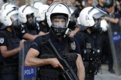 الشرطة التركية تعتقل 63 شخصا يشتبه في صلتهم بالإرهاب