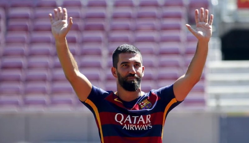 فيفا يرفض طلب برشلونة لإستفادة من خدمات أردا توران