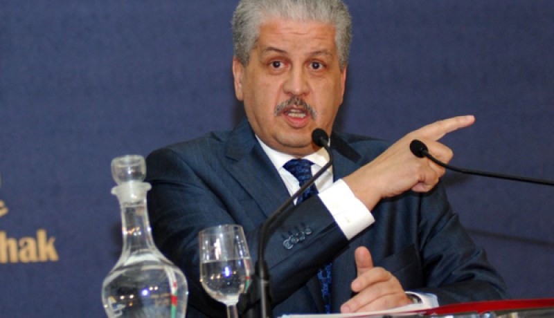 سلال : إطمئنوا الدولة متحكمة في الأوضاع