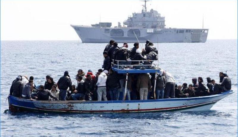 خفر السواحل الايطالي يقوم بعملية لانقاذ 3 الاف مهاجر على متن 18 زورقا
