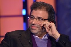 توقيف المخرج خالد يوسف بمطار القاهرة لحيازته 100 قرص مهلوس