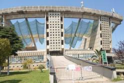 تبون يؤكد على ضرورة الالتزام بمعايير الجودة واحترام الآجال ترميم ملعب 5 جويلية