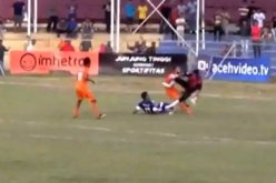 الفيديرالية الاندونيسية تفتح تحقيقا في وفاة لاعب إثر إلتحام خلال مباراة