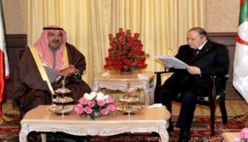 بالفيديو: عبد العزيز بوتفليقة يبرهن أنه سالما معافا