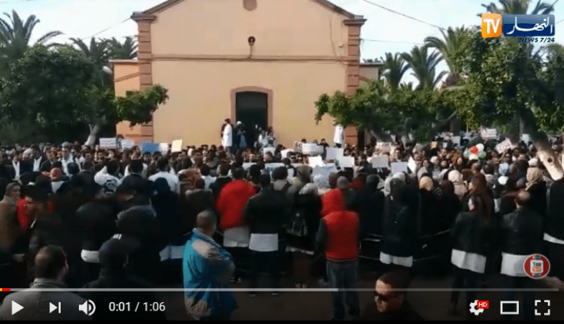 استمرار احتجاجات الأطباء المقيمون بوهران