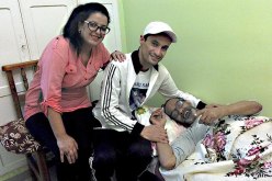 تدهور الحالة الصحيّة للفنّان هواري عوينات