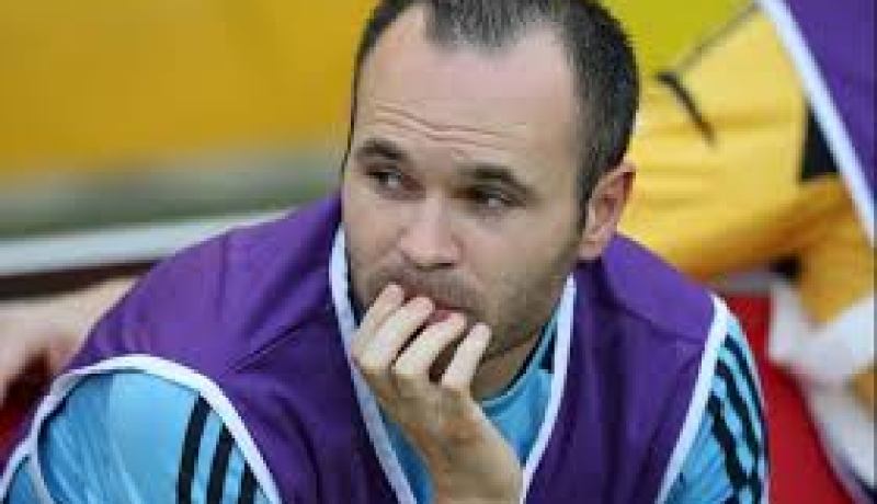 قائمة برشلونة المستدعاة للقاء ليفانتي وانييستا أبرز الغائبين